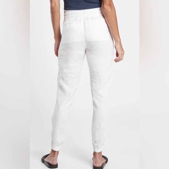 Athleta Cabo Linen Joggers in White - Picture 3 of 10